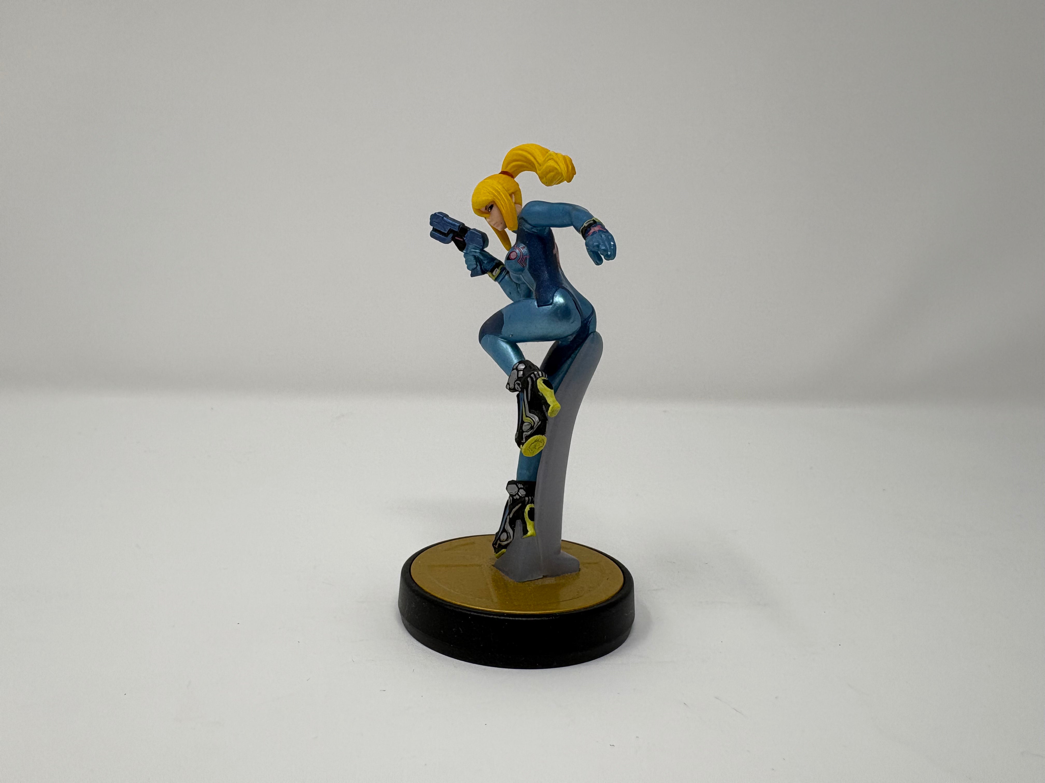 Nintendo - Amiibo -  Zero Suit Samus - Super Smash Bros - Used